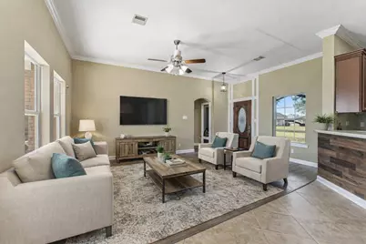 11203 Leah Elizabeth Drive, Needville, TX 77461 - Photo 9