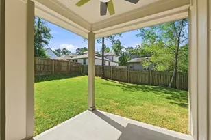 3020 Apache St, Willis, TX 77378 - Photo 25
