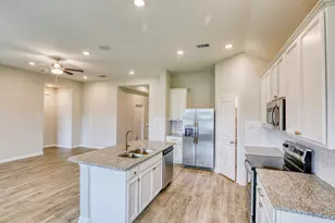 201 Bryan Wy, Angleton, TX 77515 - Photo 7