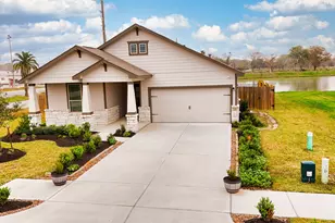 201 Bryan Wy, Angleton, TX 77515 - Photo 13