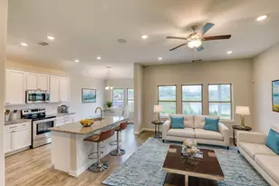 201 Bryan Wy, Angleton, TX 77515 - Photo 5