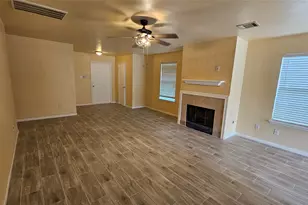 22135 Greengate Dr, Spring, TX 77389 - Photo 5