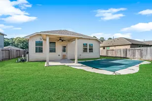 15137 Meadow Glen S, Conroe, TX 77306 - Photo 19