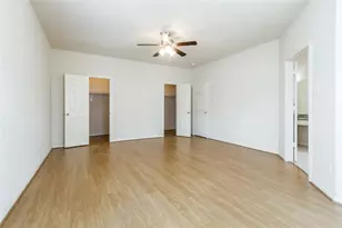 1138 Evandale Ln, Sugar Land, TX 77479 - Photo 13
