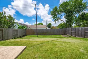327 Holly Branch Ln, Kemah, TX 77565 - Photo 33