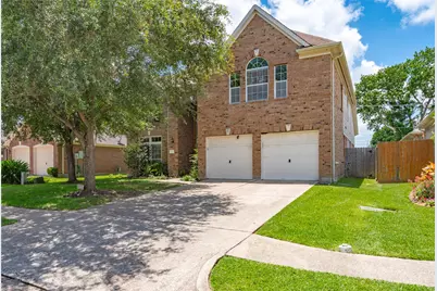 327 Holly Branch Lane, Kemah, TX 77565 - Photo 1