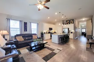 10719 Stella Pond Ln, Houston, TX 77016 - Photo 3