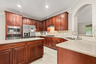 6511 Greencreek Meadows Lane, Spring, TX 77379 - Photo 11