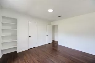 5930 Miller Valley Dr, Houston, TX 77066 - Photo 21