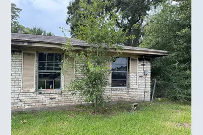 206 Sunset Heights Avenue, Dayton, TX 77535 - Photo 3