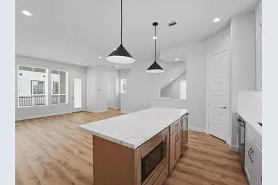 2706 Grand Fountains Drive #H, Houston, TX 77054 - Photo 11