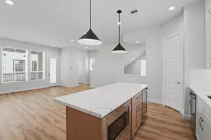 2706 Grand Fountains Dr, Houston, TX 77054 - Photo 11