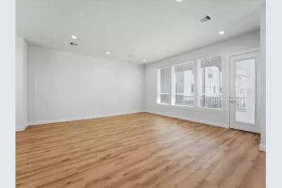2706 Grand Fountains Drive #H, Houston, TX 77054 - Photo 15