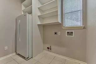 59 W Prairie Dawn Cir, The Woodlands, TX 77385 - Photo 7