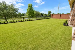 2 Chalice Trl, Sugar Land, TX 77498 - Photo 37