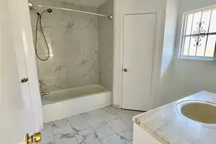 4718 Misty Shadows Dr, Houston, TX 77041 - Photo 9