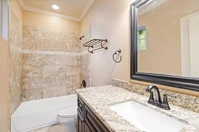 1520 Amundsen Street, Houston, TX 77009 - Photo 7