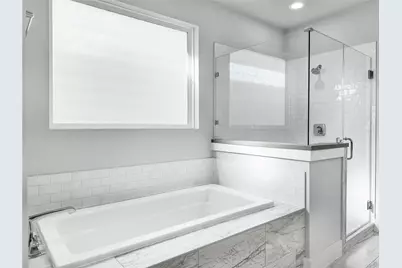 1602 Westside Gardens Lane, Houston, TX 77055 - Photo 15