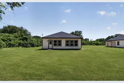 531 Oleander Street, Prairie View, TX 77484 - Photo 15