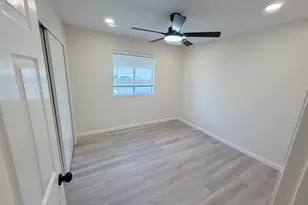 9506 Wellsworth Dr, Houston, TX 77083 - Photo 11