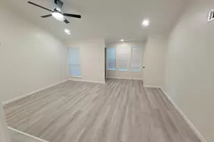 9506 Wellsworth Dr, Houston, TX 77083 - Photo 5
