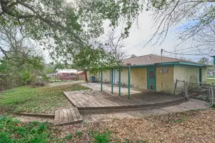 203 Paul Knox St, Huntsville, TX 77320 - Photo 37