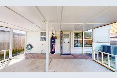 7106 Bayou Crest Drive, Houston, TX 77088 - Photo 45