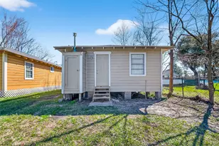 3807 Love St, Houston, TX 77026 - Photo 29