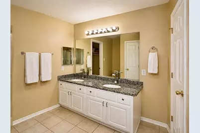 14310 Larkhall Lane, Houston, TX 77014 - Photo 15