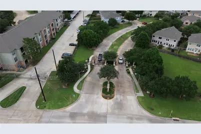 14310 Larkhall Lane, Houston, TX 77014 - Photo 27