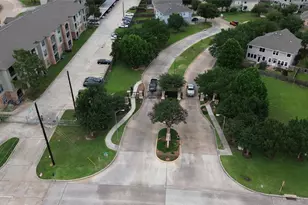 14310 Larkhall Ln, Houston, TX 77014 - Photo 27