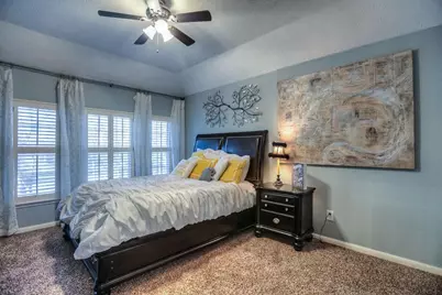 6 Greycrest Place, The Woodlands, TX 77382 - Photo 3