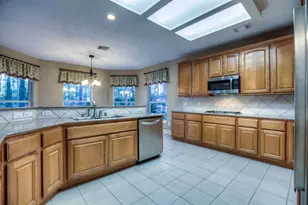 6 Greycrest Pl, The Woodlands, TX 77382 - Photo 9