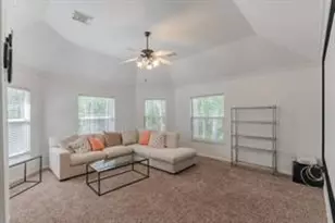 6 Greycrest Pl, The Woodlands, TX 77382 - Photo 31