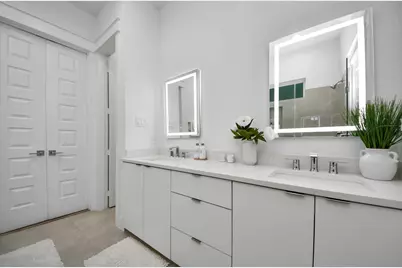 531 Schweikhardt Street, Houston, TX 77020 - Photo 9