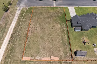 402 E Anderson, Schulenburg, TX 78956 - Photo 3