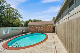 515 Tallowood Rd, Houston, TX 77024 - Photo 23