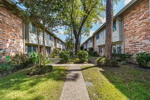 515 Tallowood Rd, Houston, TX 77024 - Photo 21