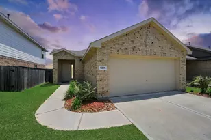 9206 Burnet Flds Dr, Baytown, TX 77521 - Photo 1