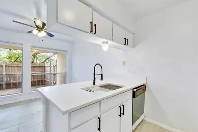 6910 Hart Lane #403, Austin, TX 78731 - Photo 9