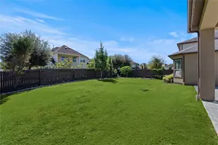 6411 Tarrion Bay Ln, Sugar Land, TX 77479 - Photo 41