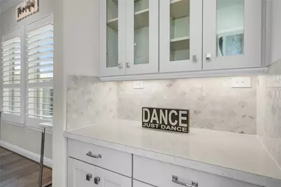 6411 Tarrion Bay Lane, Sugar Land, TX 77479 - Photo 7