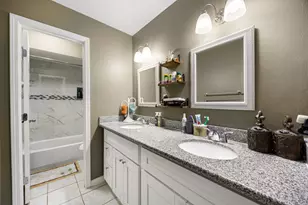 4402 Hickory Grove Dr, Houston, TX 77084 - Photo 17