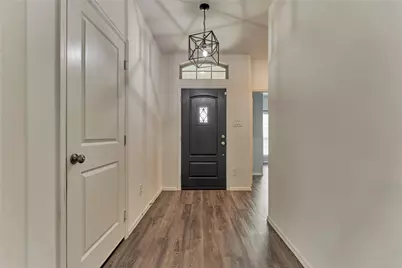 211 Garnett Street, Magnolia, TX 77354 - Photo 5