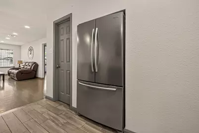 4105 Lymbar Drive, Houston, TX 77025 - Photo 15