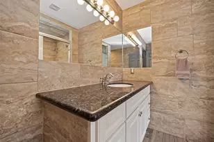4105 Lymbar Dr, Houston, TX 77025 - Photo 23