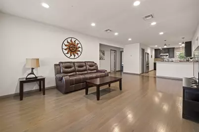 4105 Lymbar Drive, Houston, TX 77025 - Photo 5