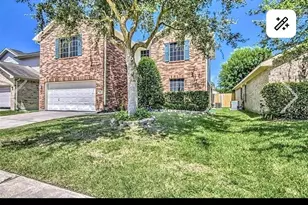 7910 Pelican Ln, Baytown, TX 77523 - Photo 1