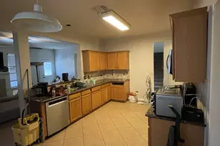 7910 Pelican Ln, Baytown, TX 77523 - Photo 5