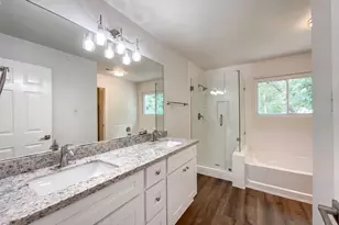14 Elk Crossing Dr, The Woodlands, TX 77381 - Photo 13